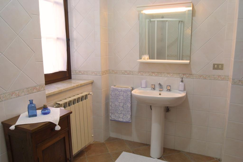 Forni Rosaia Villa Olivola  Cameră foto